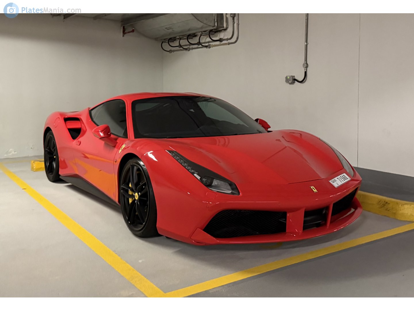 J 71560, Ferrari 488 1st gen (GTB) Berlinetta (F142M), 2015–2019