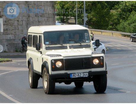 AE AZ-344, Land Rover Defender