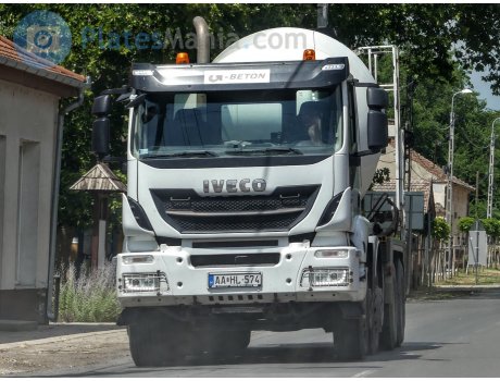 AA HL-574, Iveco Trakker