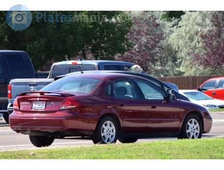 2C LK716, Ford Taurus