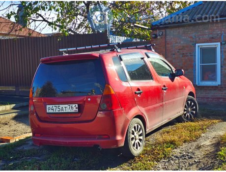 р475ат761, Daihatsu YRV