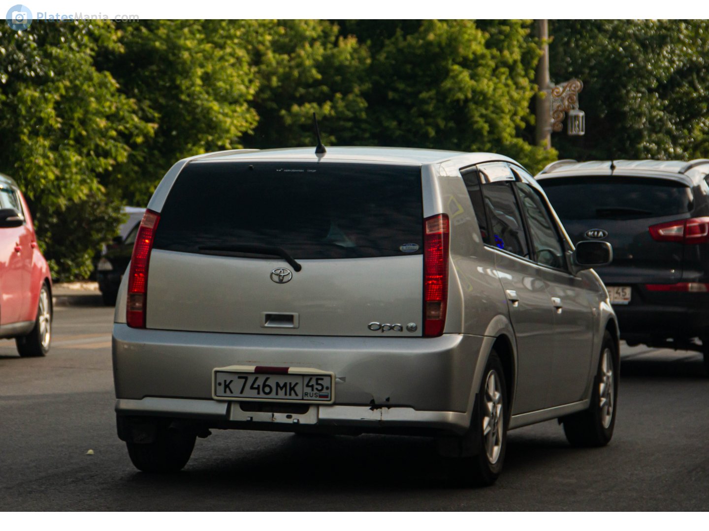к 746 мк 45, Toyota Opa 1st gen (XT10), 2000–2005