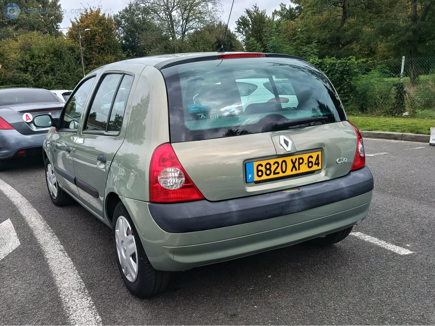 6820 XP 64, Renault Clio 2nd gen 5-door Hatch (B65), 1st facelift, 2001–2006