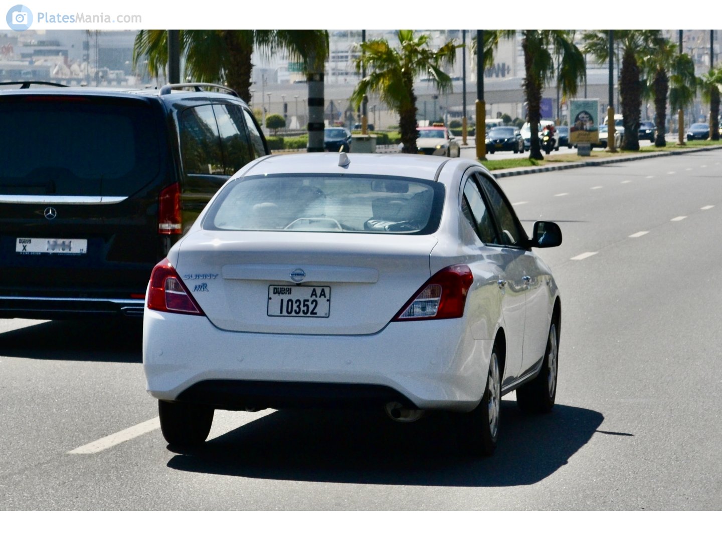 AA 10352, Nissan Sunny 