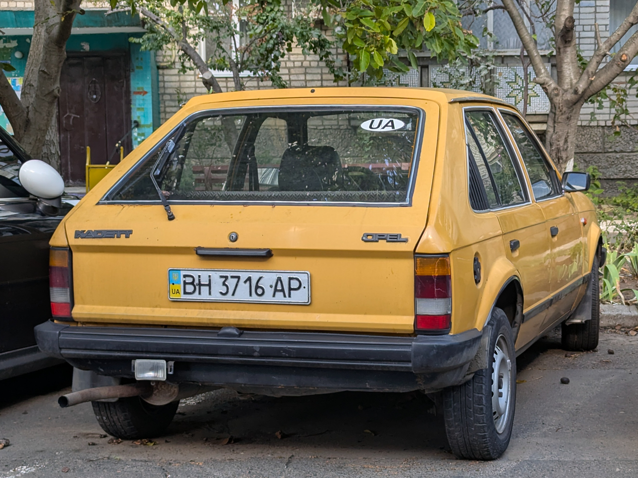 BH 3716 AP, Opel Kadett 4th gen 4-door Sedan/5-door Hatch (D), 1979–1984