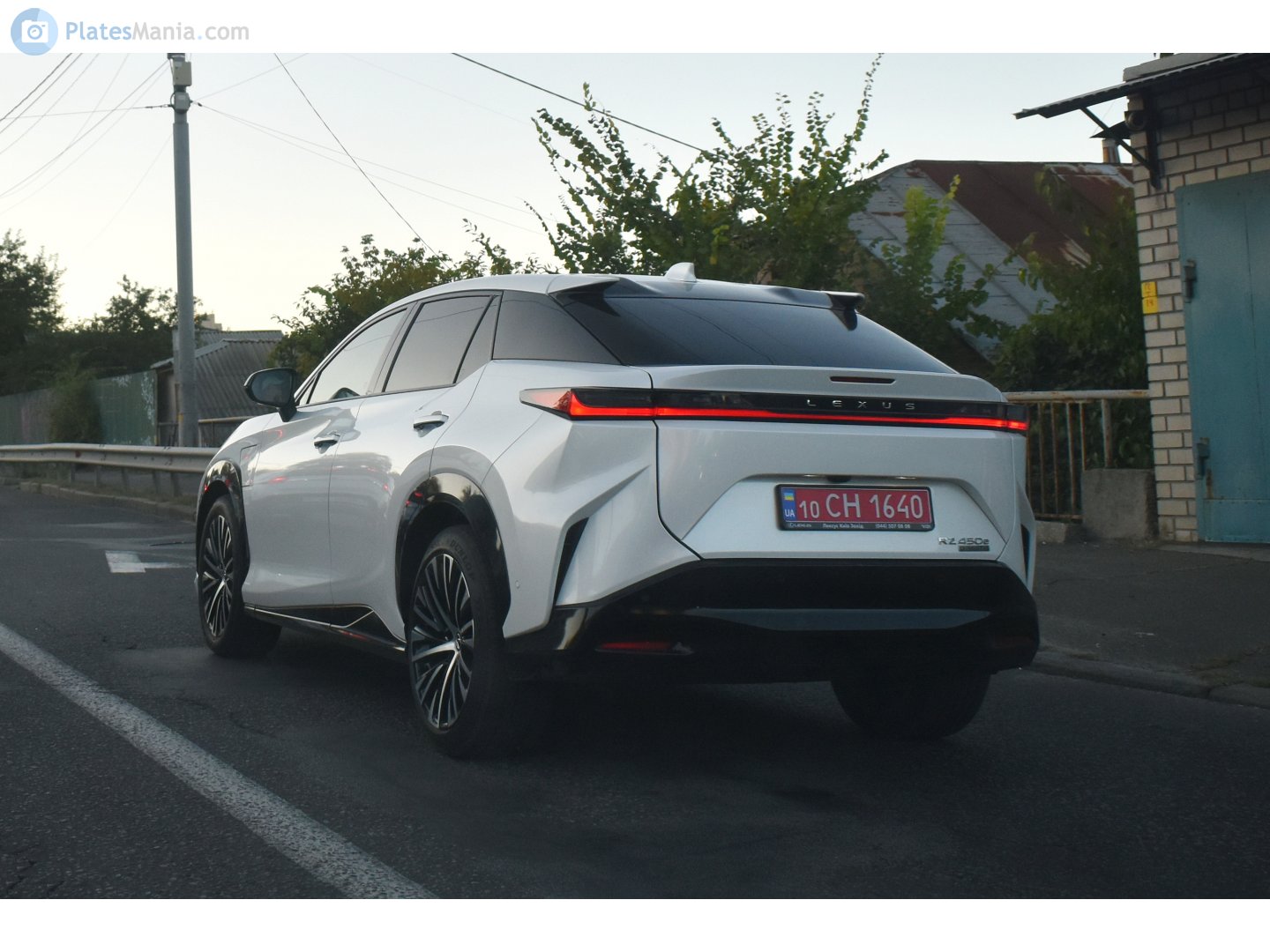 10 CH 1640, Lexus RZ 1st gen (XEBM10), 2022–