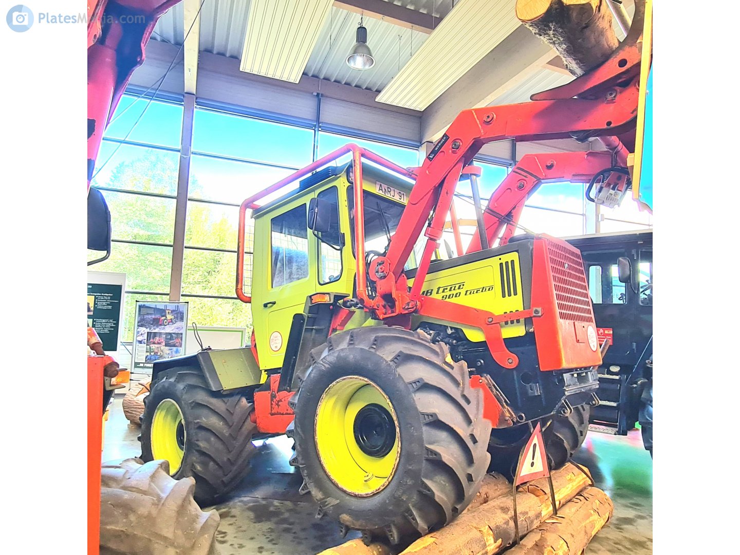 A RJ 91, Mercedes-Benz MB Trac Schwere Klasse (442/443), 1976–1991