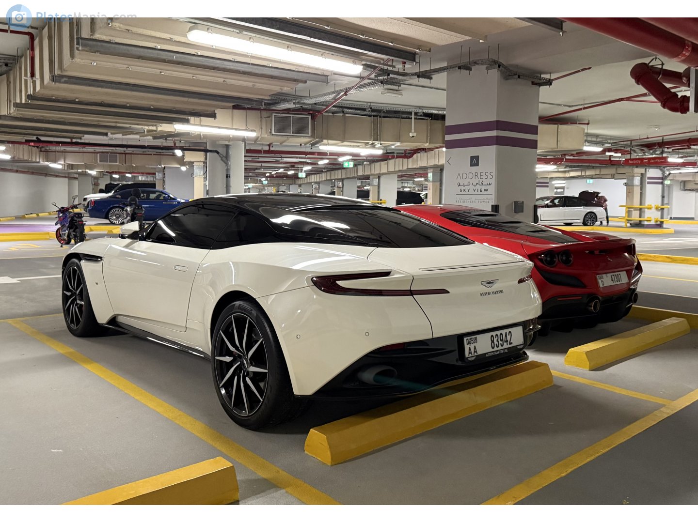 AA 83942, Aston Martin DB11 Coupé (AM5), 2016–2023