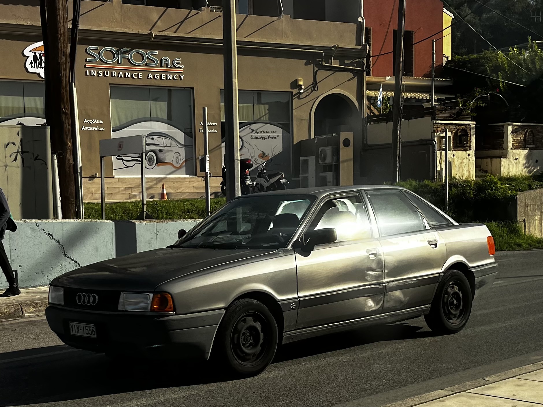 YIN-1556, Audi 80 4th gen Sedan (B4/8C2), 1991–1994