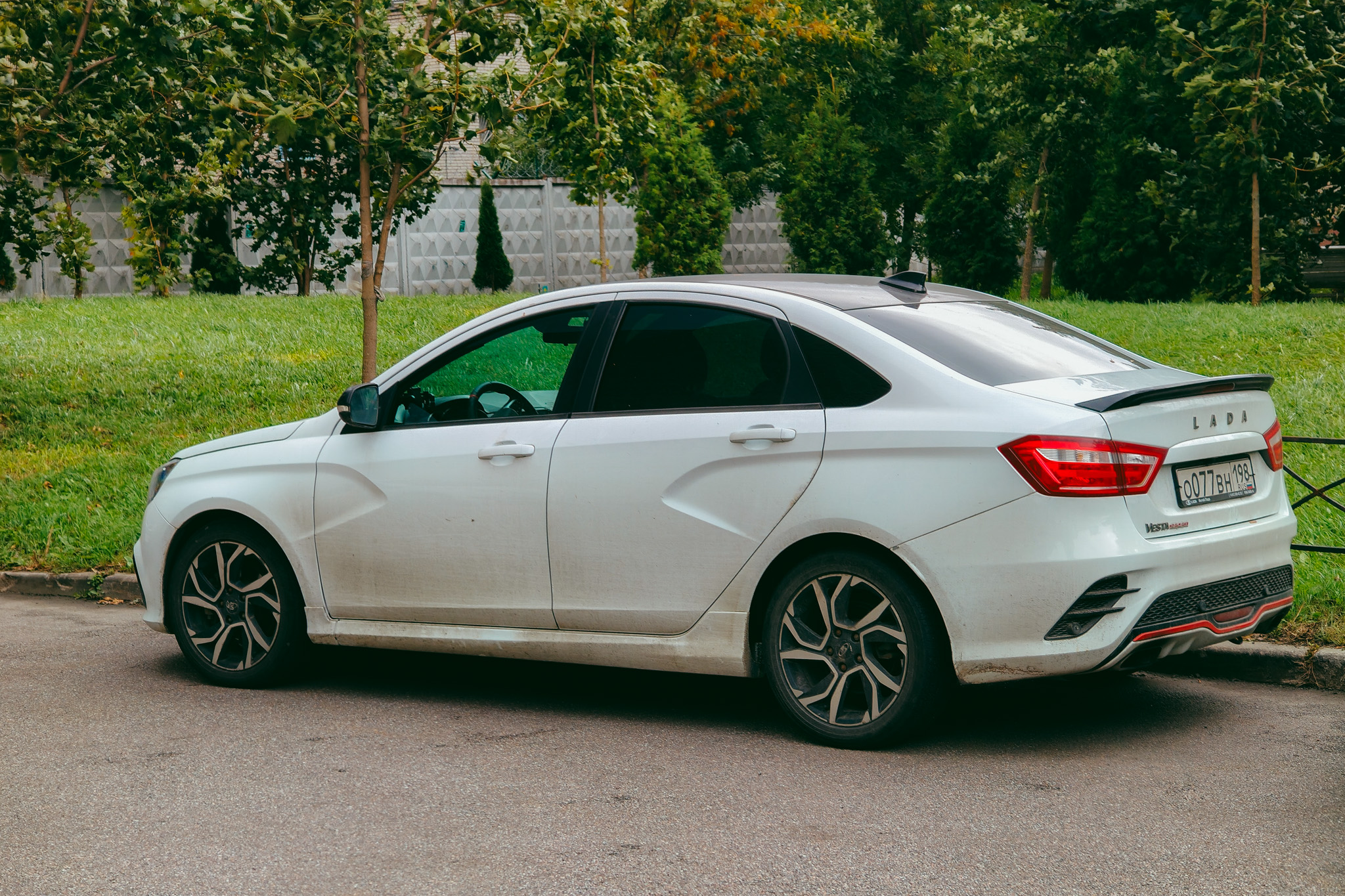 о 077 вн 198, Lada (VAZ) Vesta 1st gen Sport Sedan (GFLS), 2018–2022