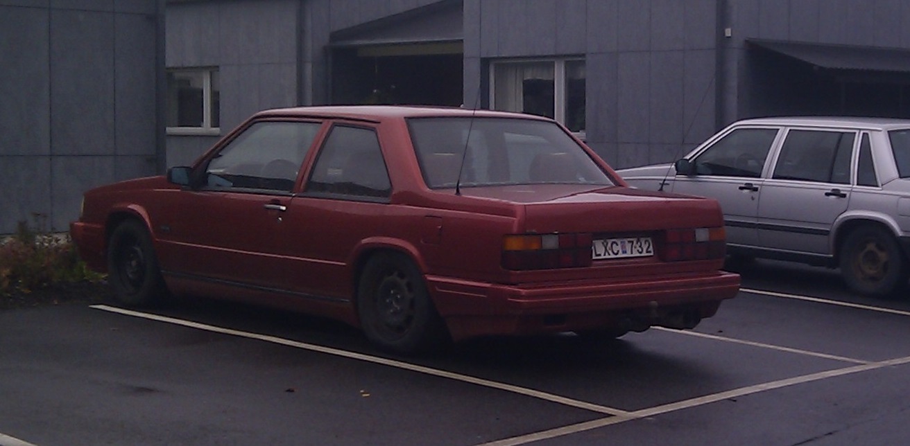 LXC 732, Volvo 760 1st gen Sedan (764), 1982–1990