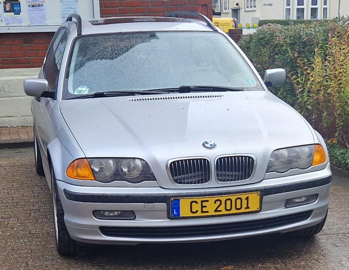 CE 2001, BMW 3 Series 4th gen Touring (E46), 1999–2005