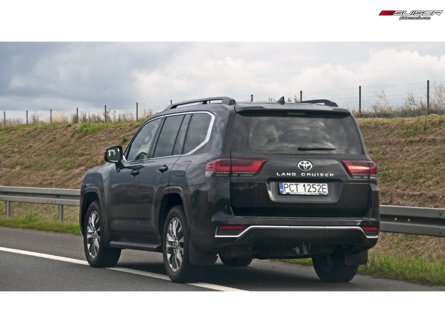 PCT 1252E, Toyota Land Cruiser 300 (J300), 2021–