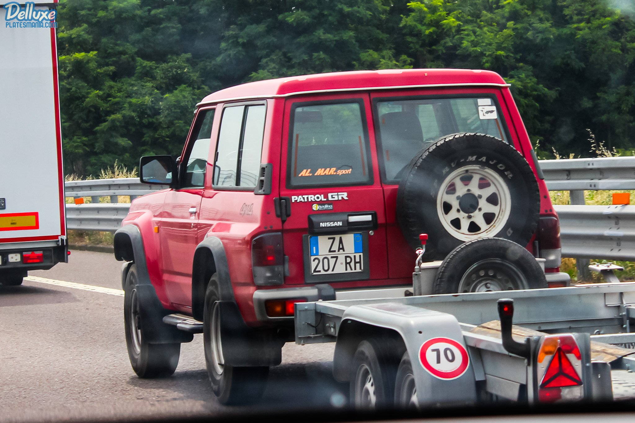 ZA 207 RH, Nissan Patrol 4th gen 3-door SUV (Y60), 1987–1997