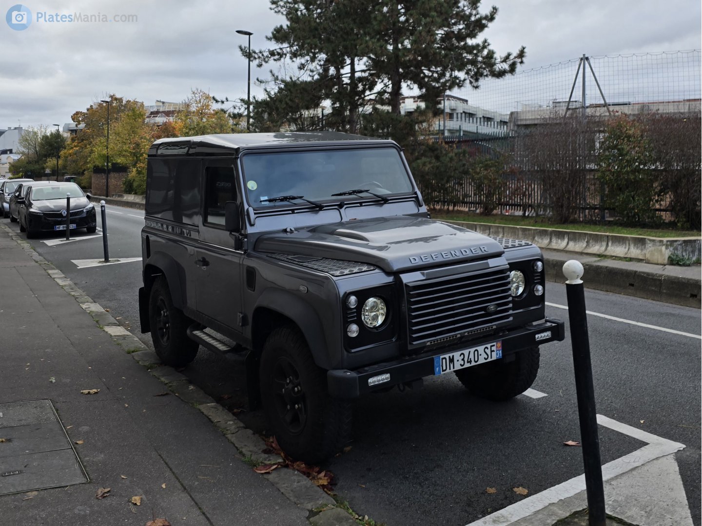 DM-340-SF, Land Rover Defender 1st gen 90