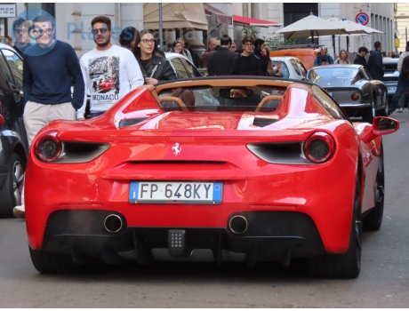 FP 648 KY, Ferrari 488