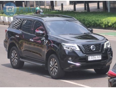 B 1354 UJS, Nissan Terra