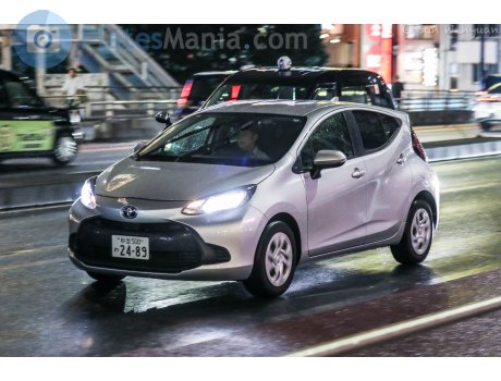 杉並 500 わ 2489, Toyota Aqua