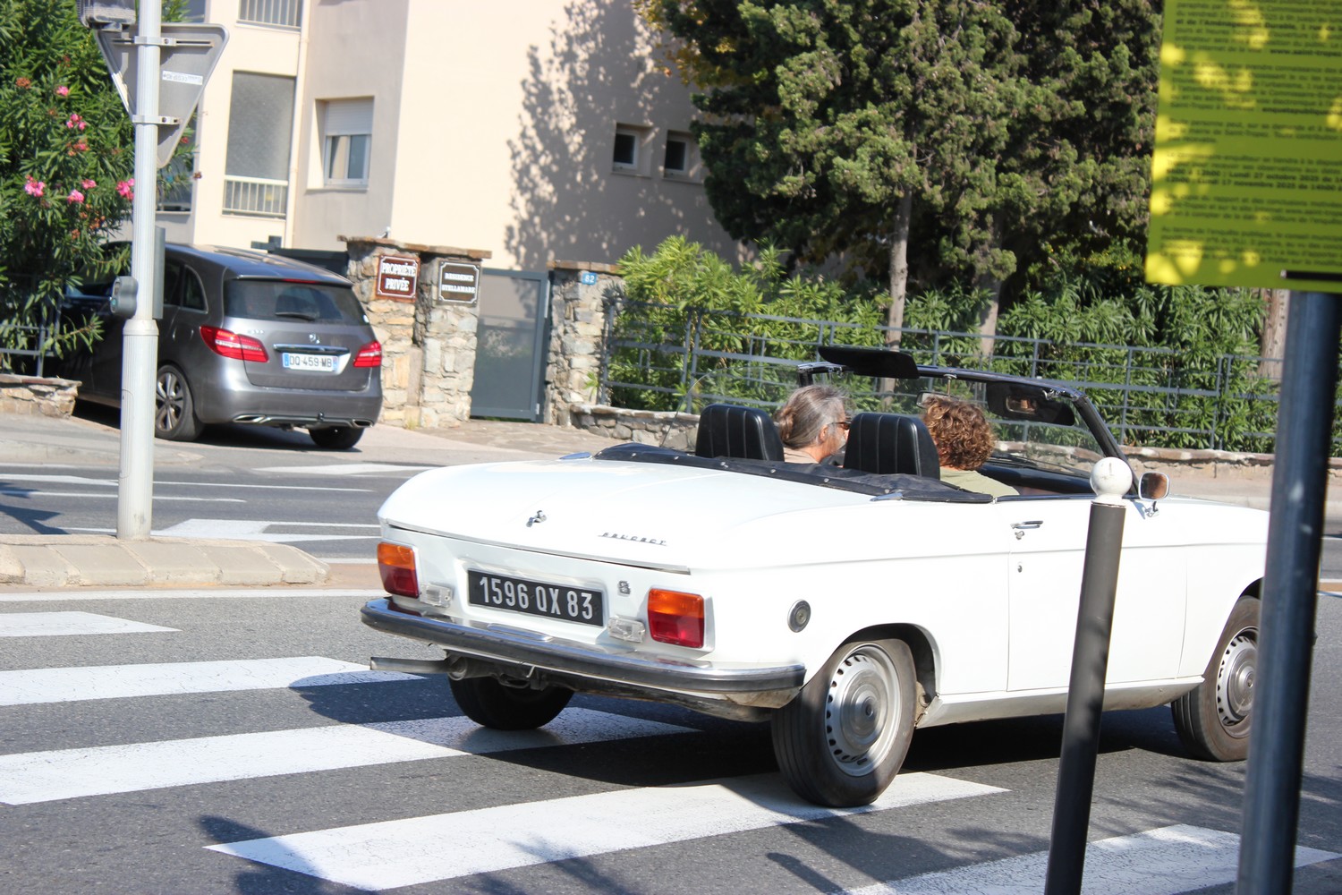 1596 QX 83, Peugeot 204 1st gen Cabriolet, 1966–1970