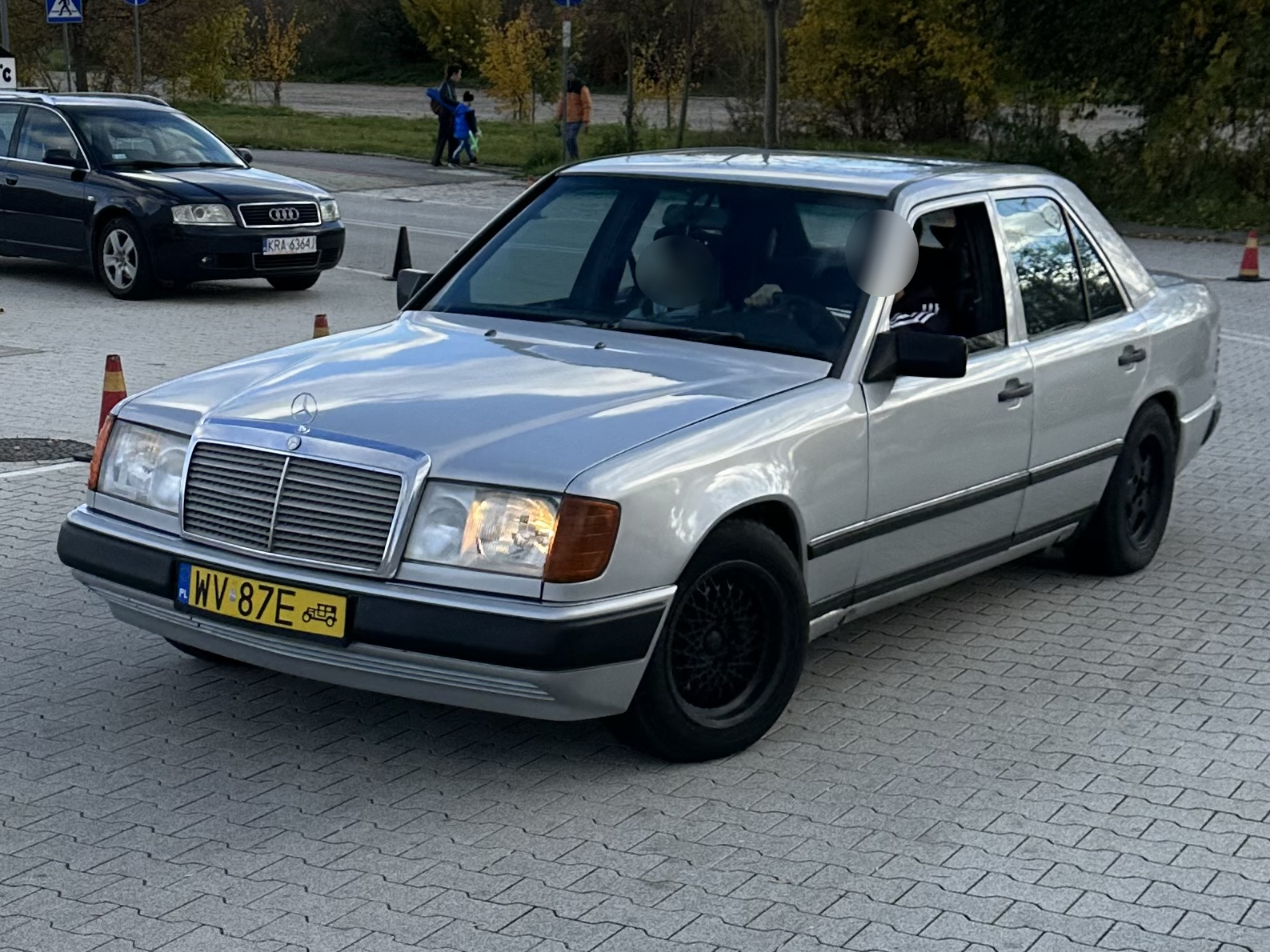 WV 87E, Mercedes-Benz E-Klasse 1st gen Sedan (W124), 1984­–1995