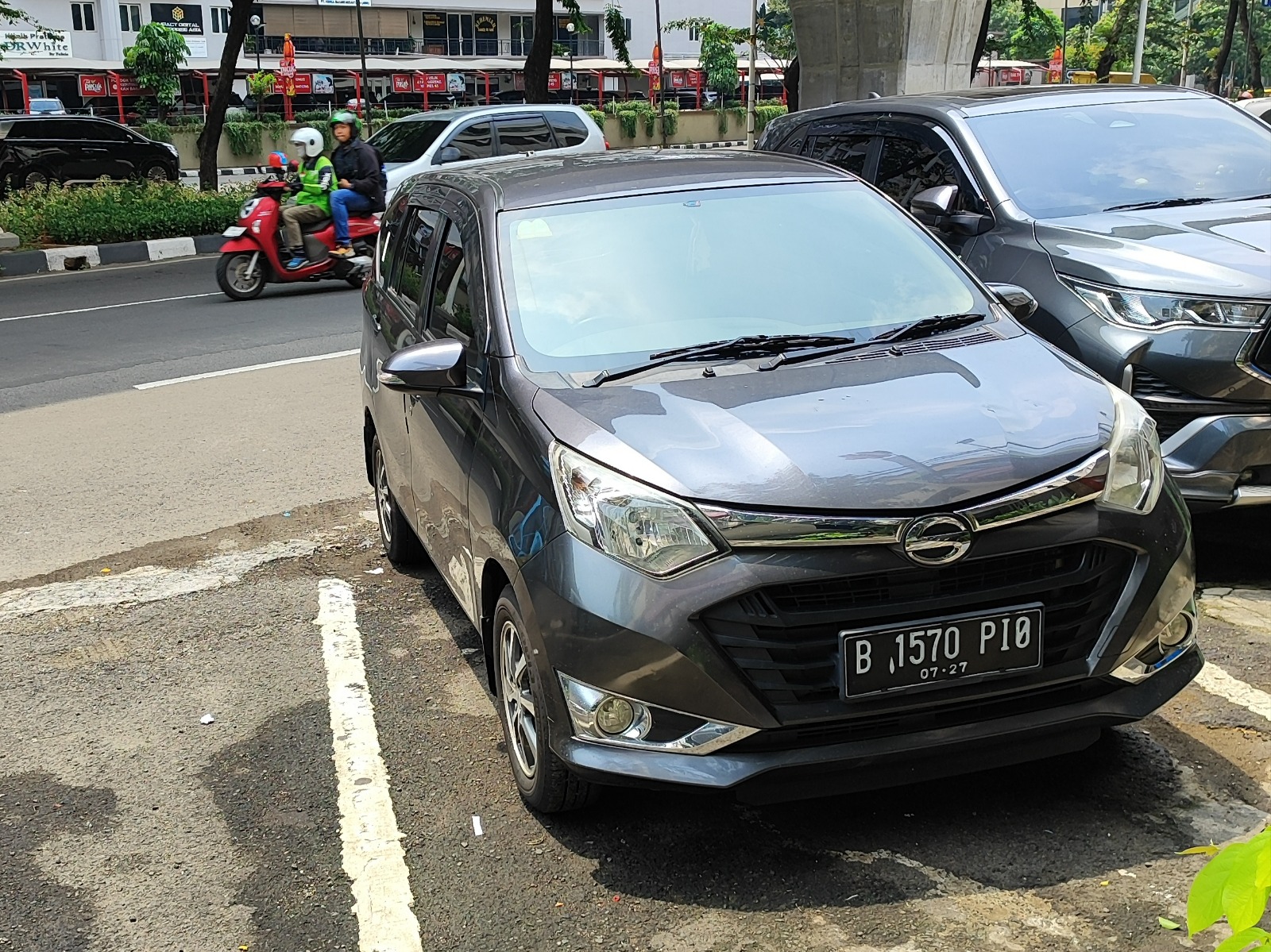 B 1570 PIO, Daihatsu Sigra 1st gen (B400), 2016–2019