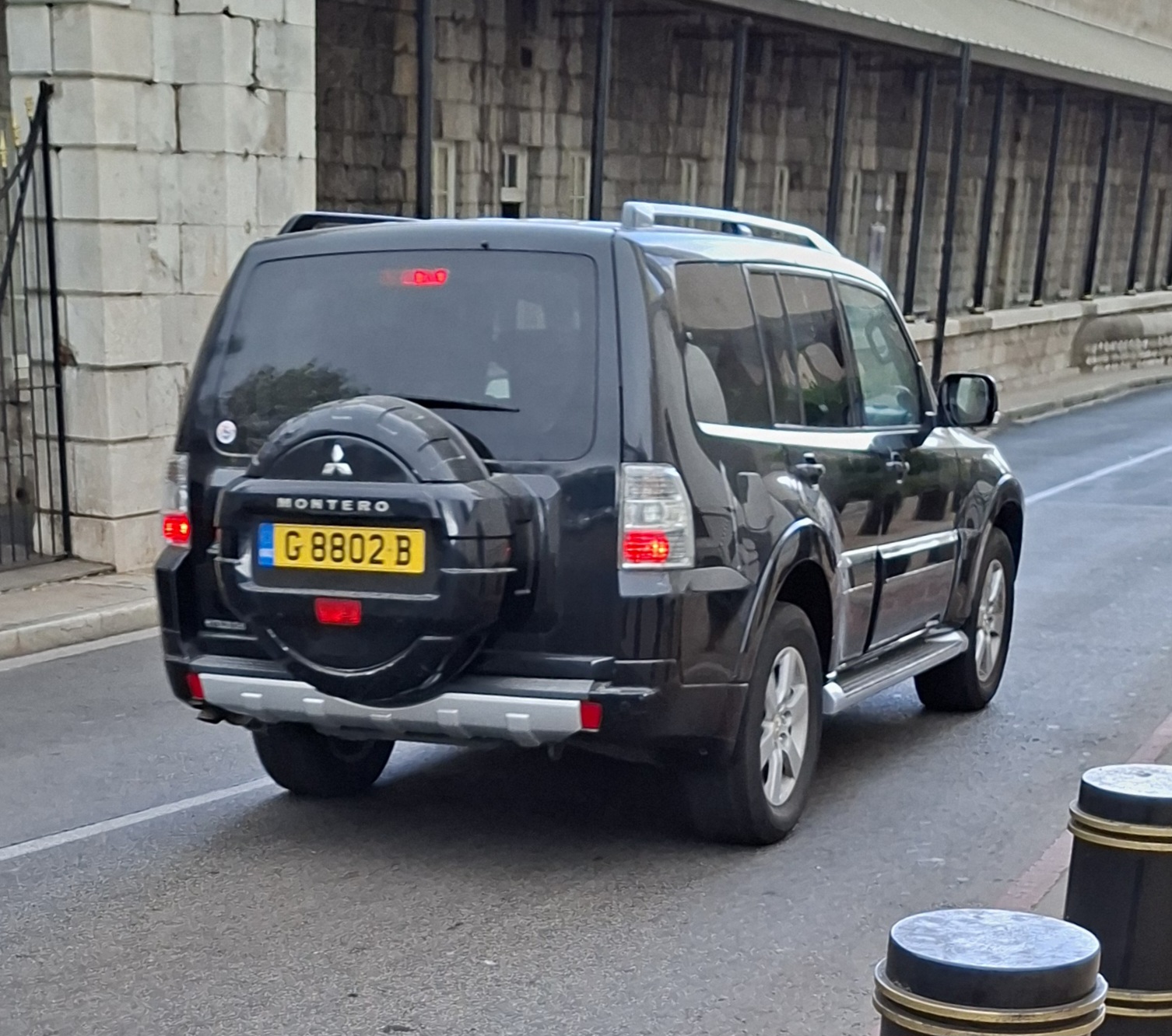 G 8802 B, Mitsubishi Montero 4th gen 5-door SUV (V80/NS/NT/NW/NX), 2006–2021