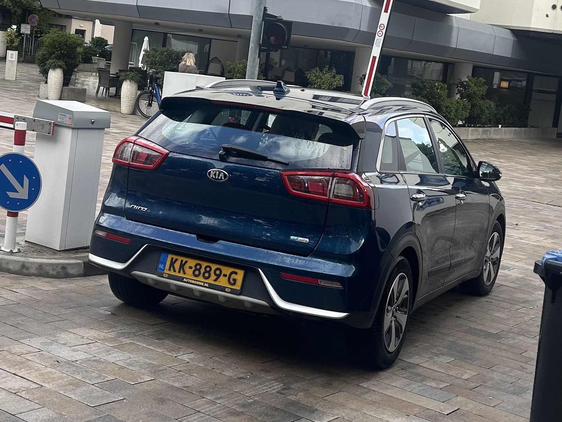 KK-889-G, Kia Niro 1st gen (DE), 2016–2022