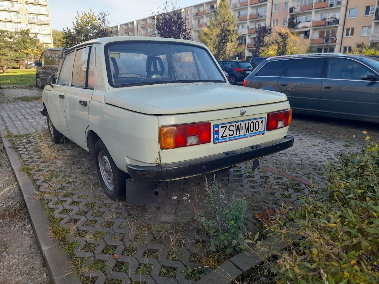 ZSW M001, Wartburg 353 W Limousine, facelift, 1985–1988