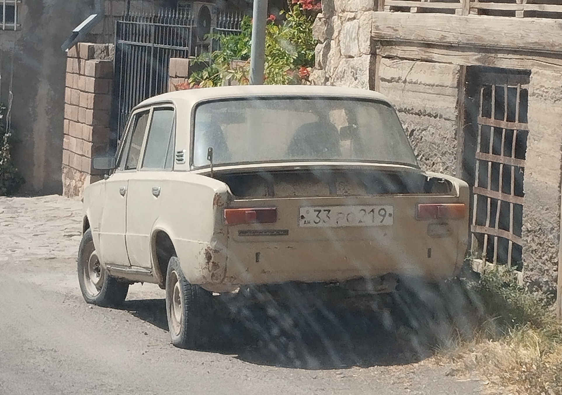 33 PO 219, Lada (VAZ) 2101 21011/21013, 1974–1988