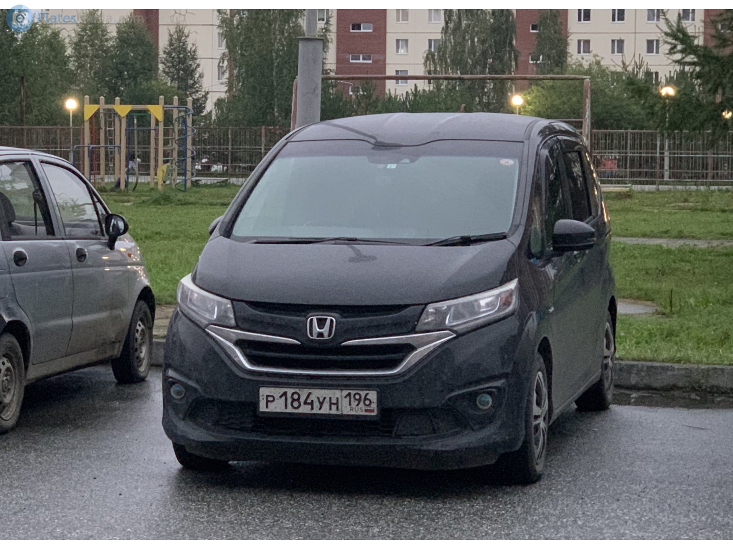 р 184 ун 196, Honda Stepwgn 3rd gen (RG1), 2005–2009