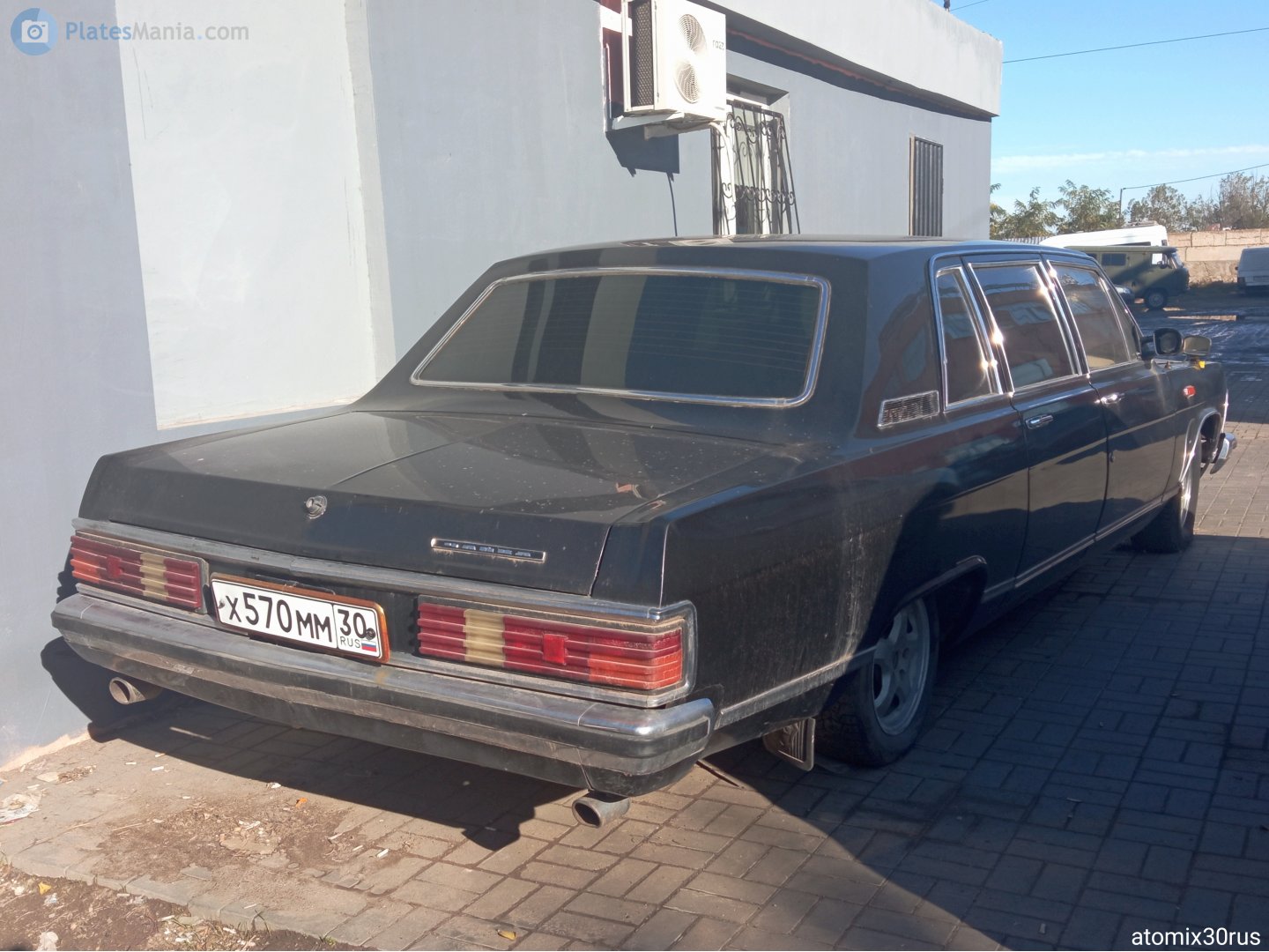 х 570 мм 30, GAZ 14 Чайка (4106) Sedan, 1976–1989