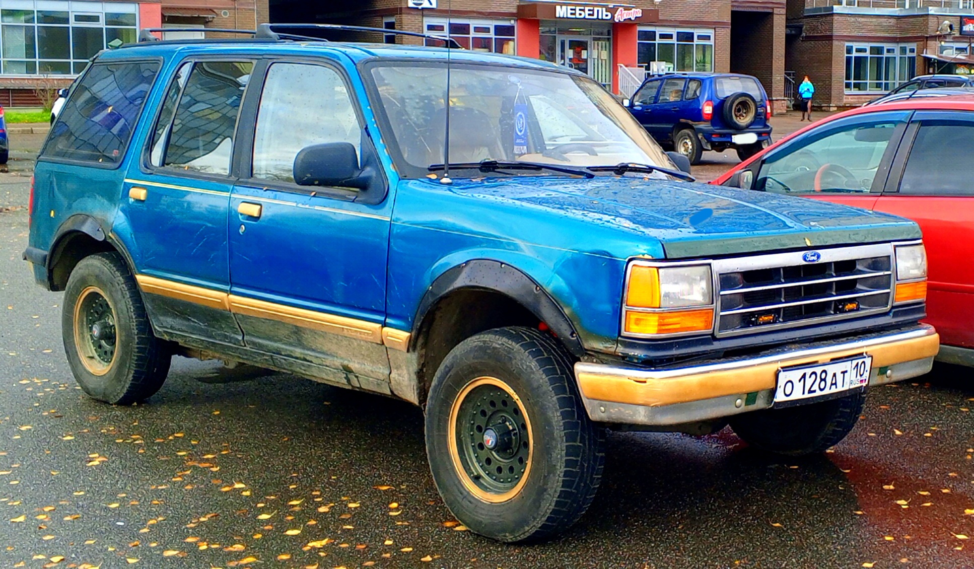 о 128 ат 10, Ford Explorer 1st gen 5-door SUV (UN46), 1990–1995