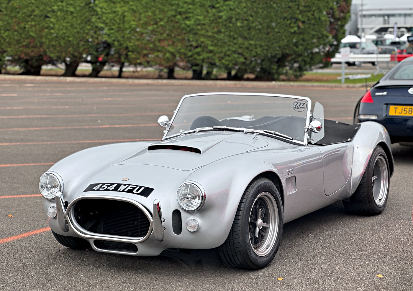 454WFU, Crendon Replicas CR427 