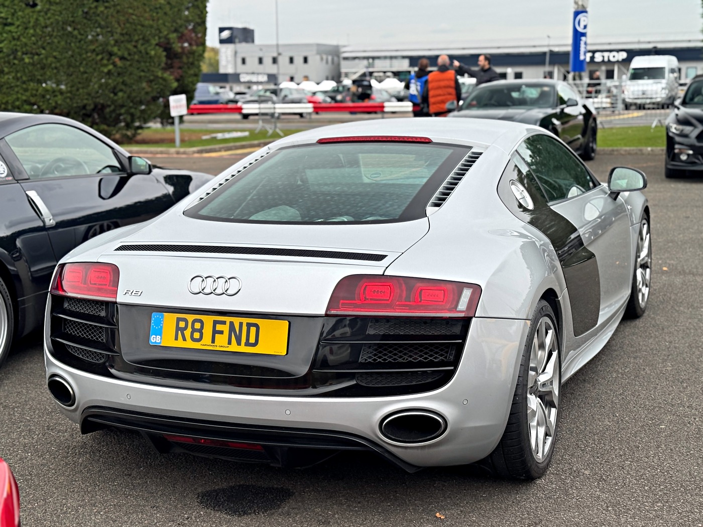 R8FND, Audi R8 1st gen Coupé (422/423), 2006–2015