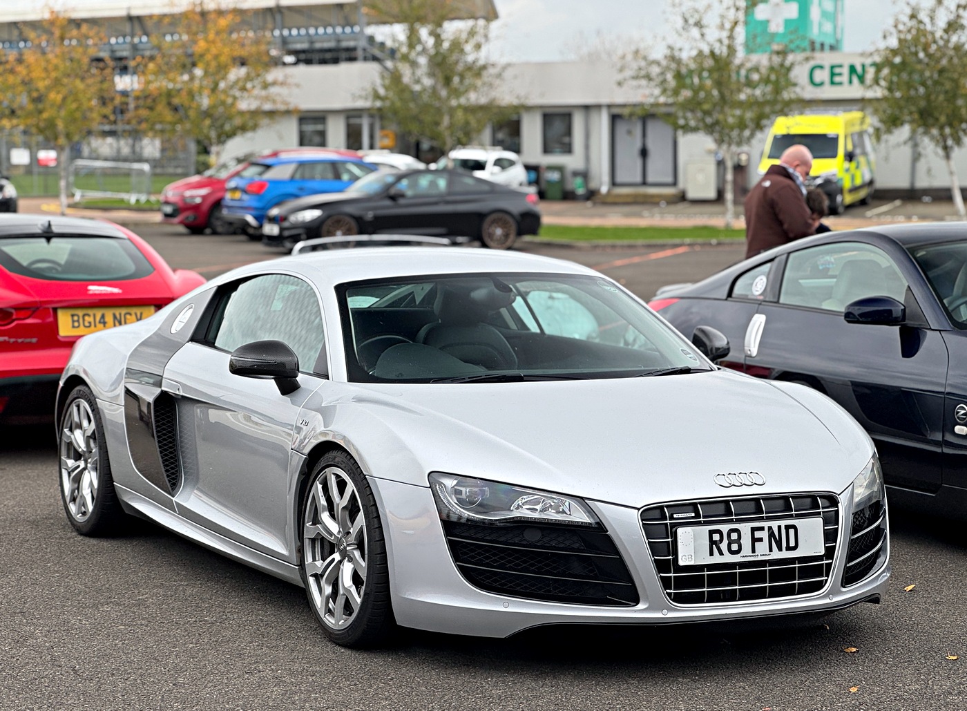 R8FND, Audi R8 1st gen Coupé (422/423), 2006–2015