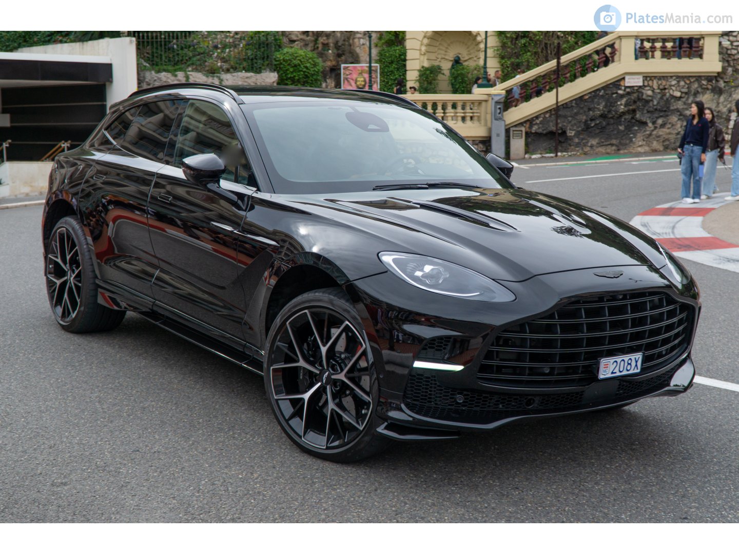 208X, Aston Martin DBX DBX707, 2022–