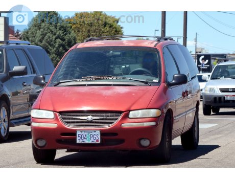 504 PGS, Chrysler Town&Country