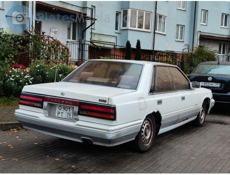 о901рт39, Nissan Laurel