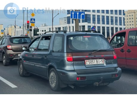 5051 BI-1, Mitsubishi Space Wagon