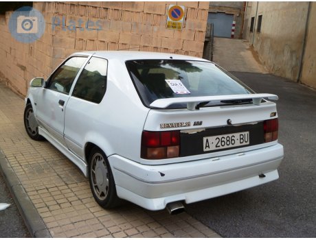 A 2686 BU, Renault 19