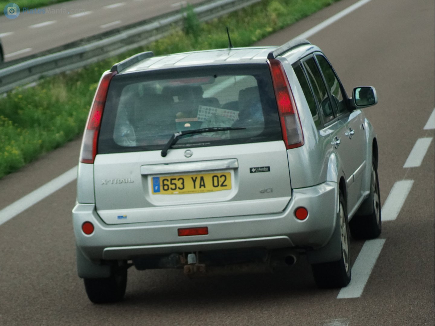653 YA 02, Nissan X-Trail 1st gen (T30), 2000–2007