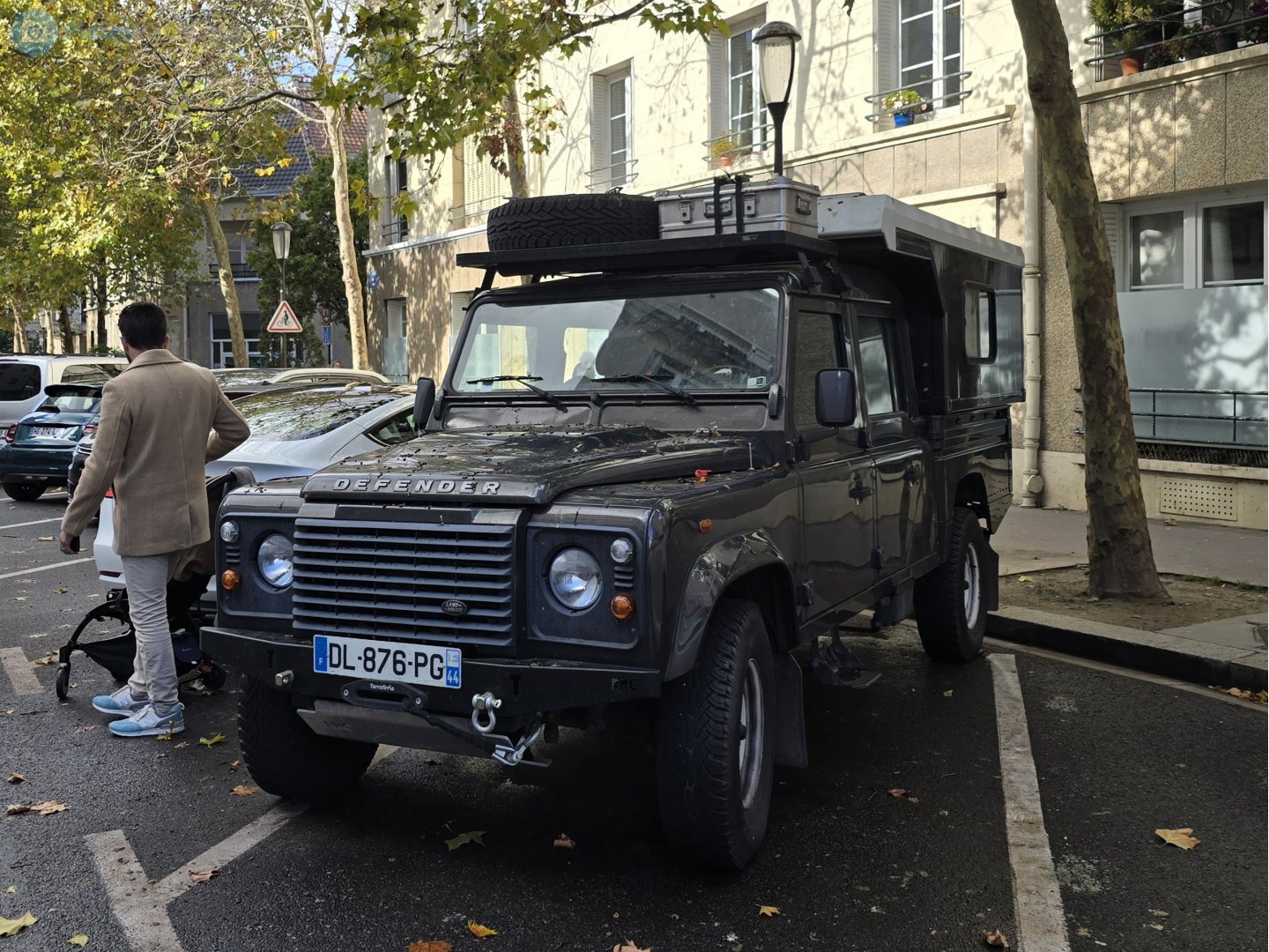 DL-876-PG, Land Rover Defender 1st gen 110
