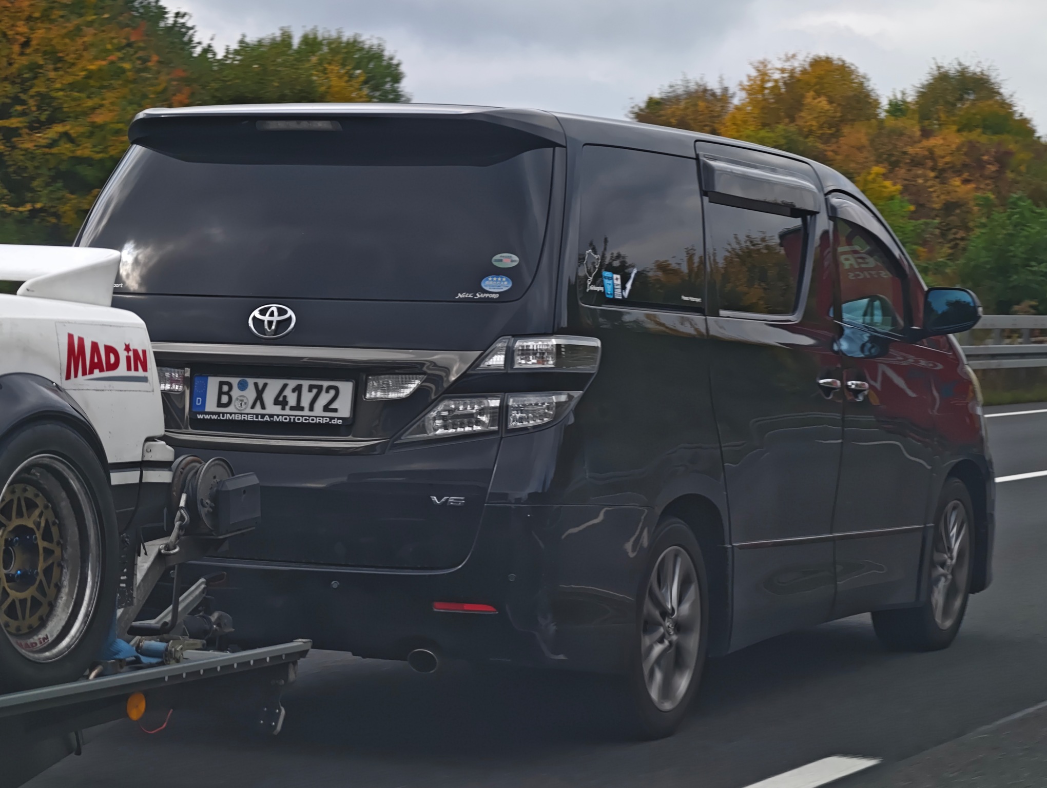 B X 4172, Toyota Vellfire 1st gen (AH20), 2008–2015