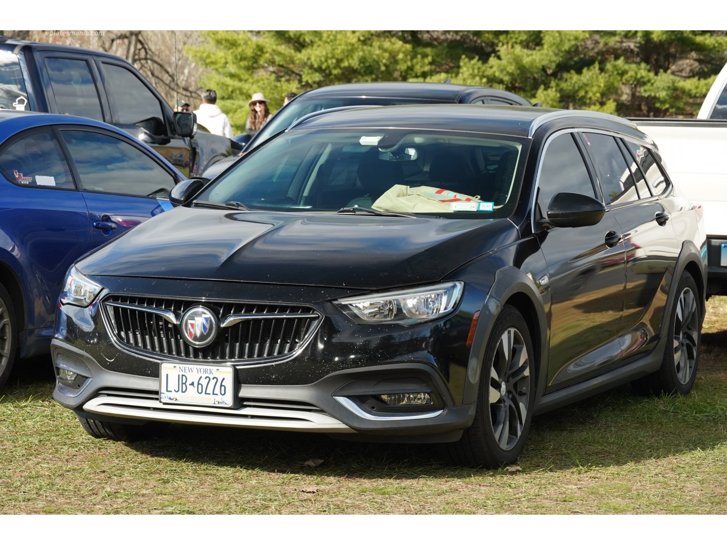 LJB-6226, Buick Regal 6th gen TourX Wagon (E2XX; NA-market), 2017–2020