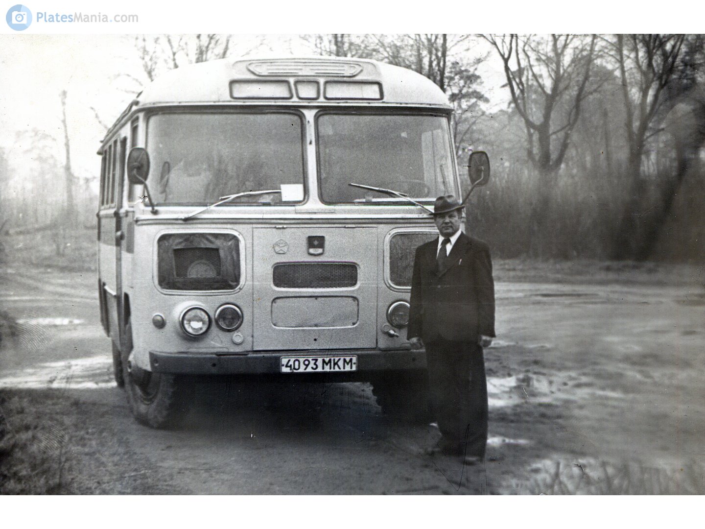 4093 МКМ, PAZ 672 