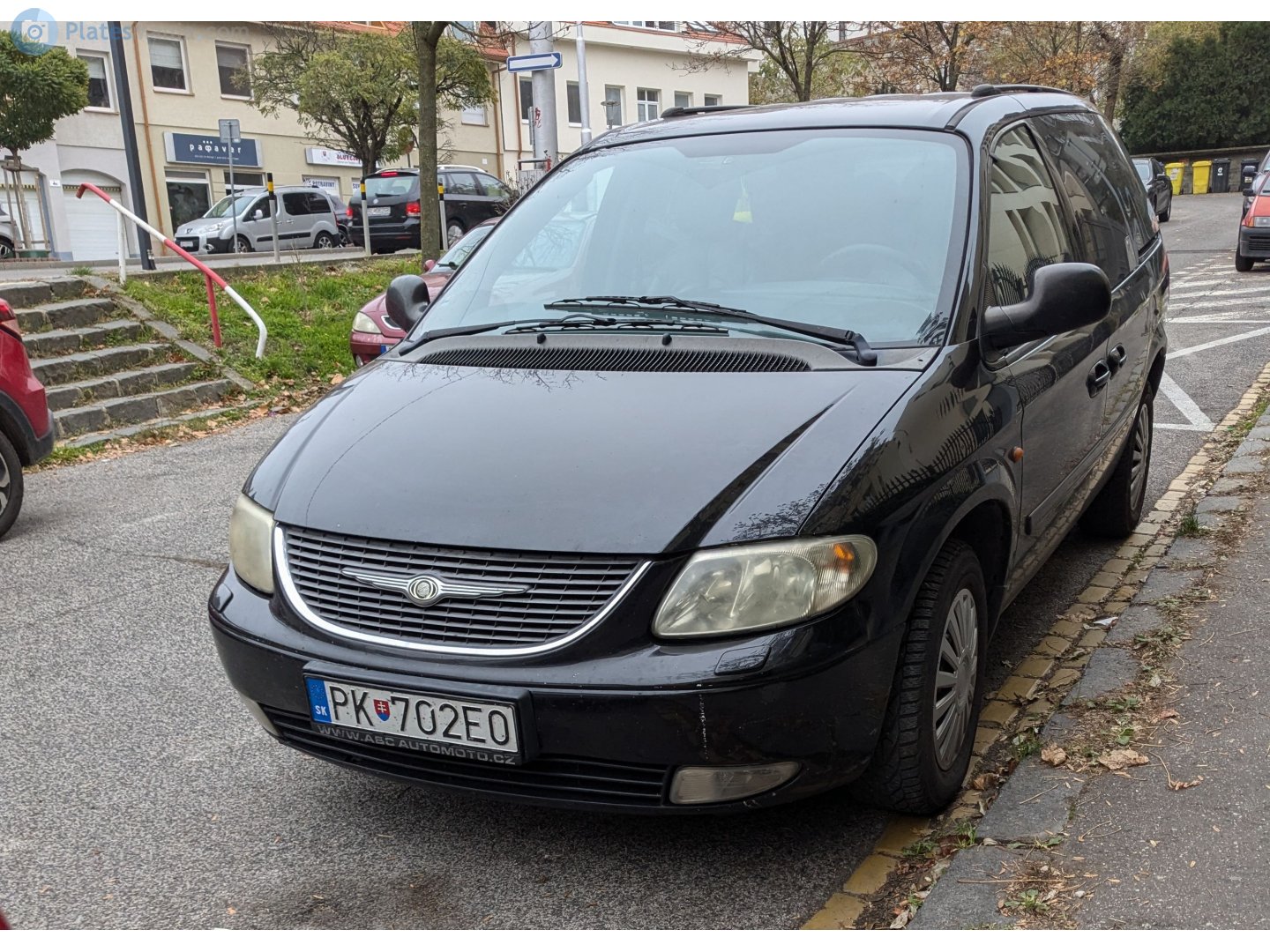 PK-702EO, Chrysler Voyager 4th gen (RS), 2000–2007