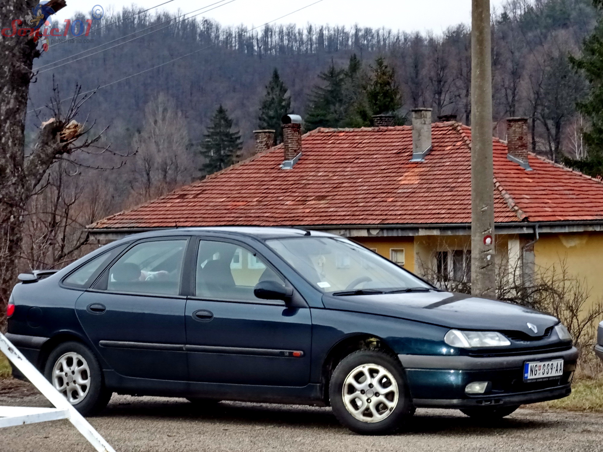 NG 009-AA, Renault Laguna 1st gen Liftback (X56), 1994–2000