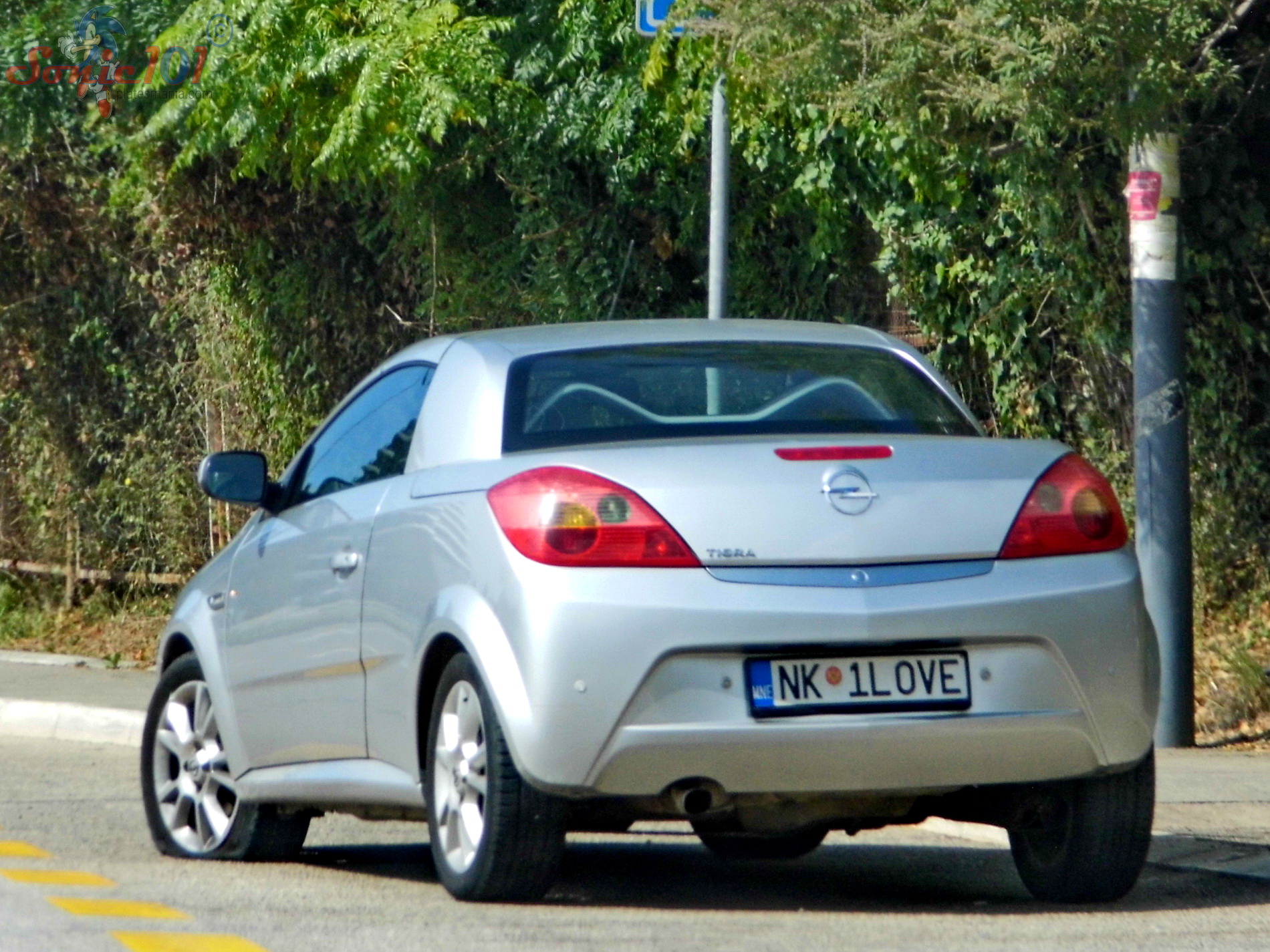 NK 1LOVE, Opel Tigra 2nd gen TwinTop (B; X04), 2004–2010
