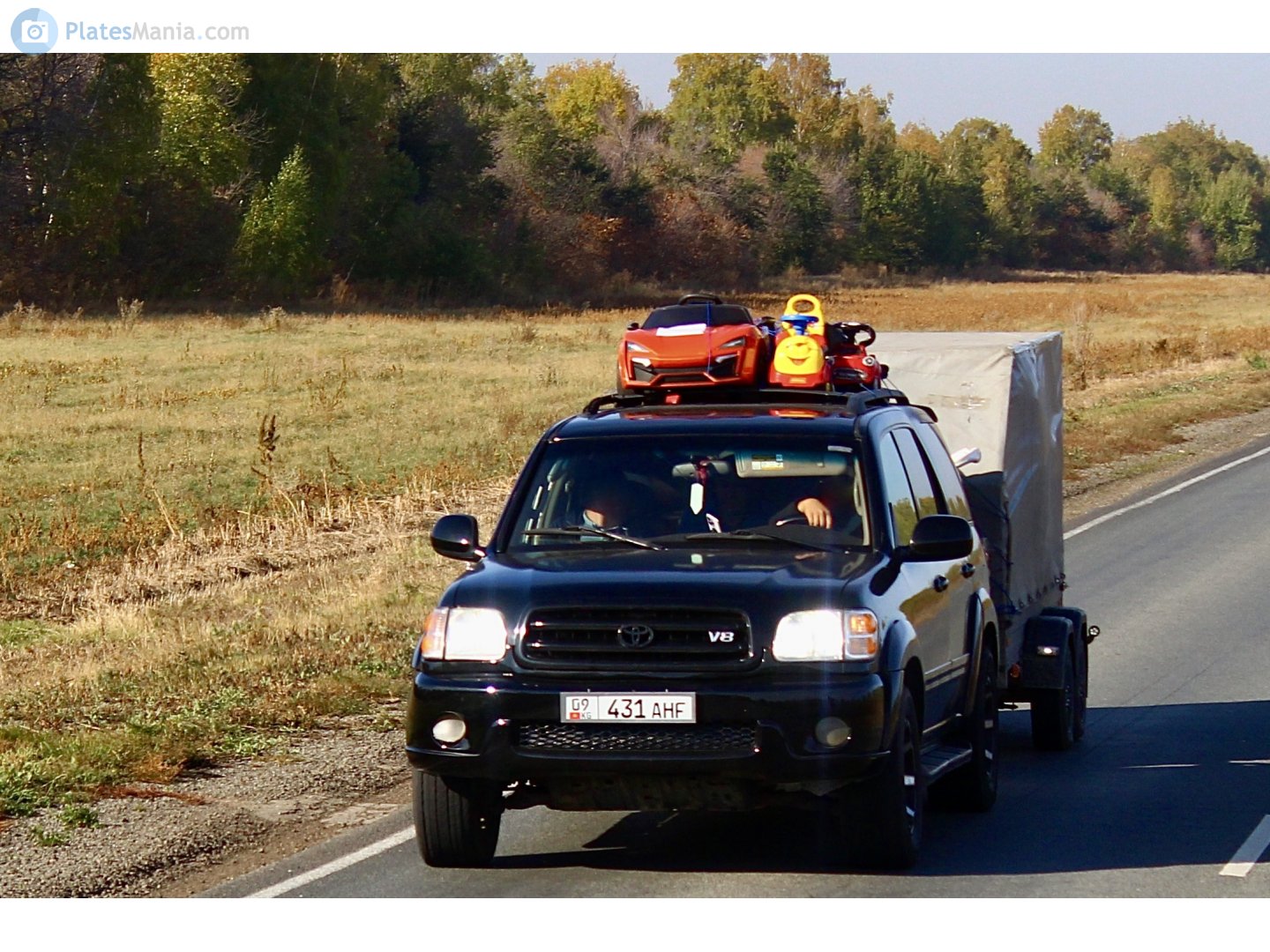 09 431 AHF, Toyota Sequoia 1st gen (XK30/XK40), 2000–2007