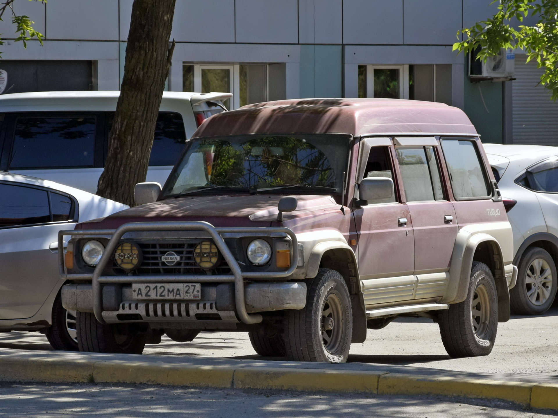 а 212 ма 27, Nissan Safari 2nd gen 5-door SUV High Roof (Y60; JP-market), 1987–1997